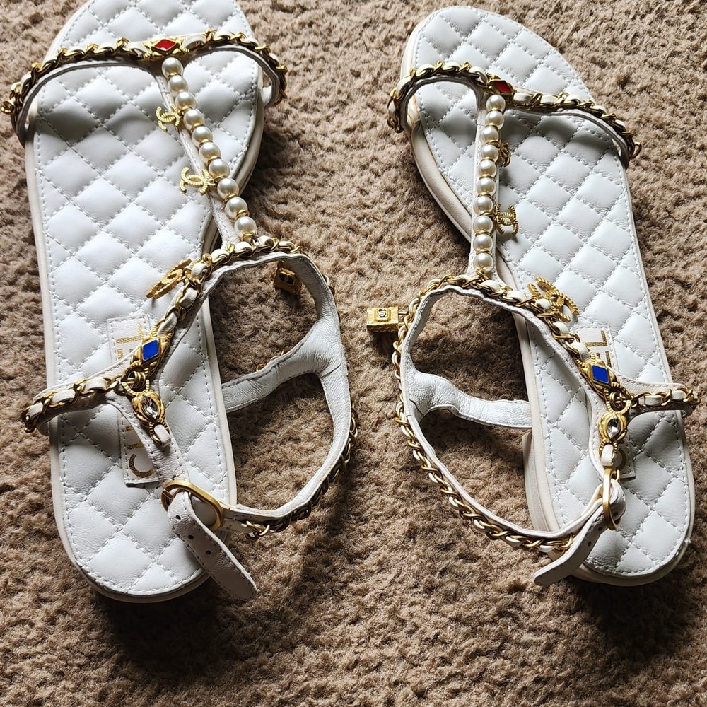 CHANEL White and Gold Quilted Sandals